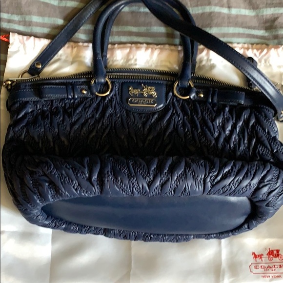 Coach Handbags - NWOT Coach purse